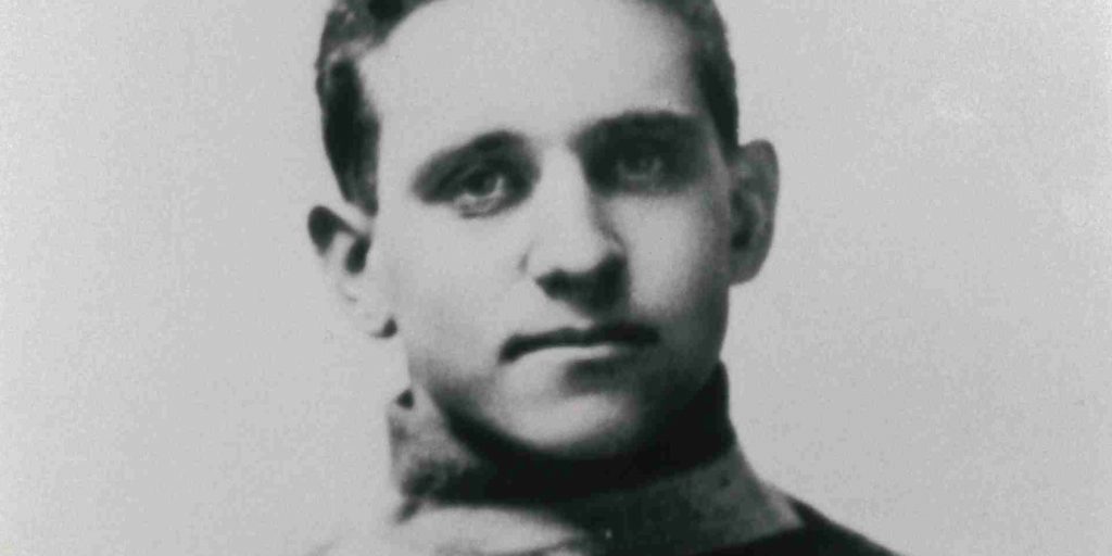 1914: Lester Lowther of Amherst becomes the first Nova&nbsp;Scotian to play in the NHL
